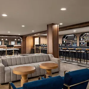 4* Hotel Crowne Plaza Airport Expo Ctr By Ihg